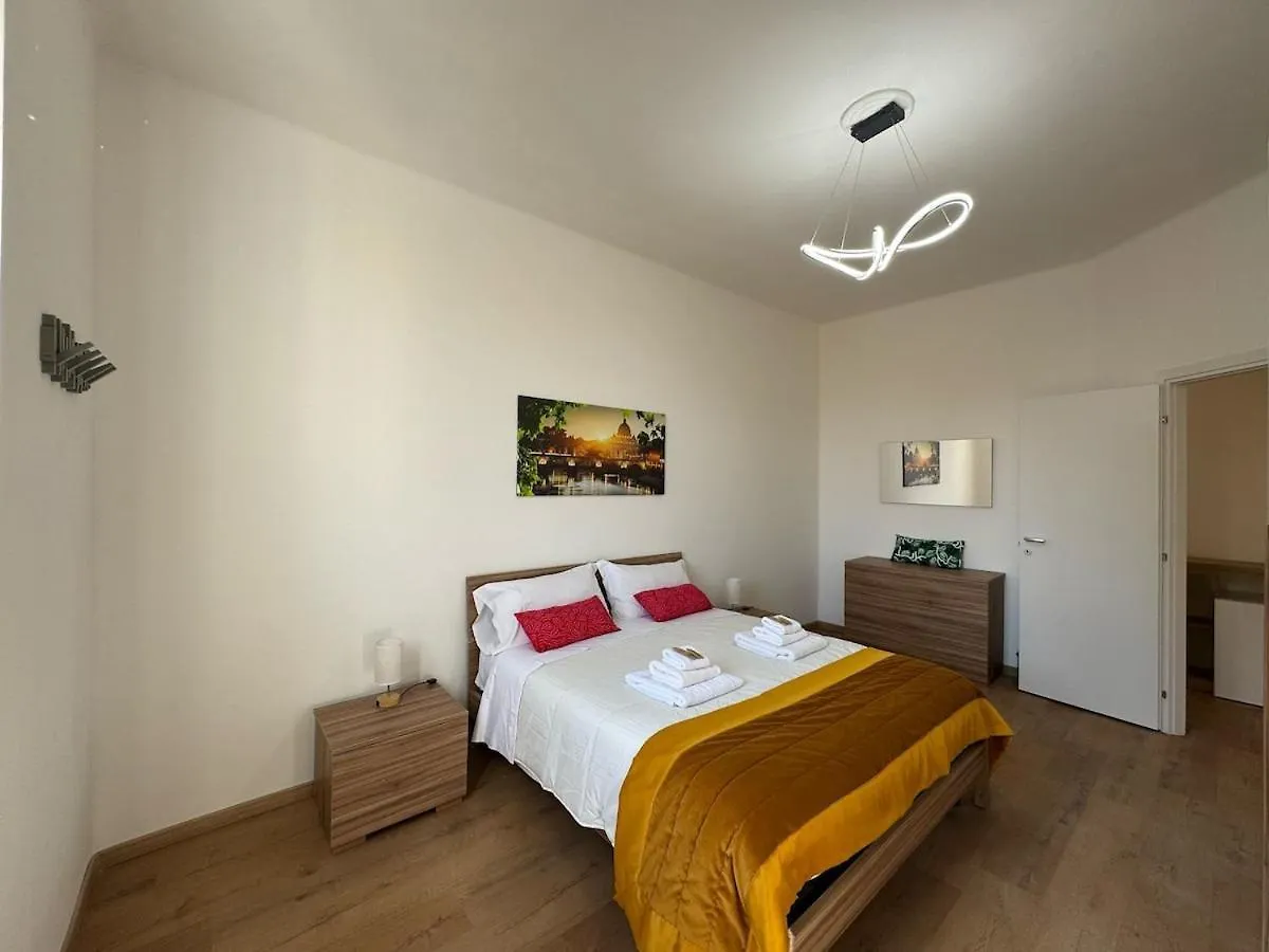 Urban Retreat Steps From The Metro Apartment Italy