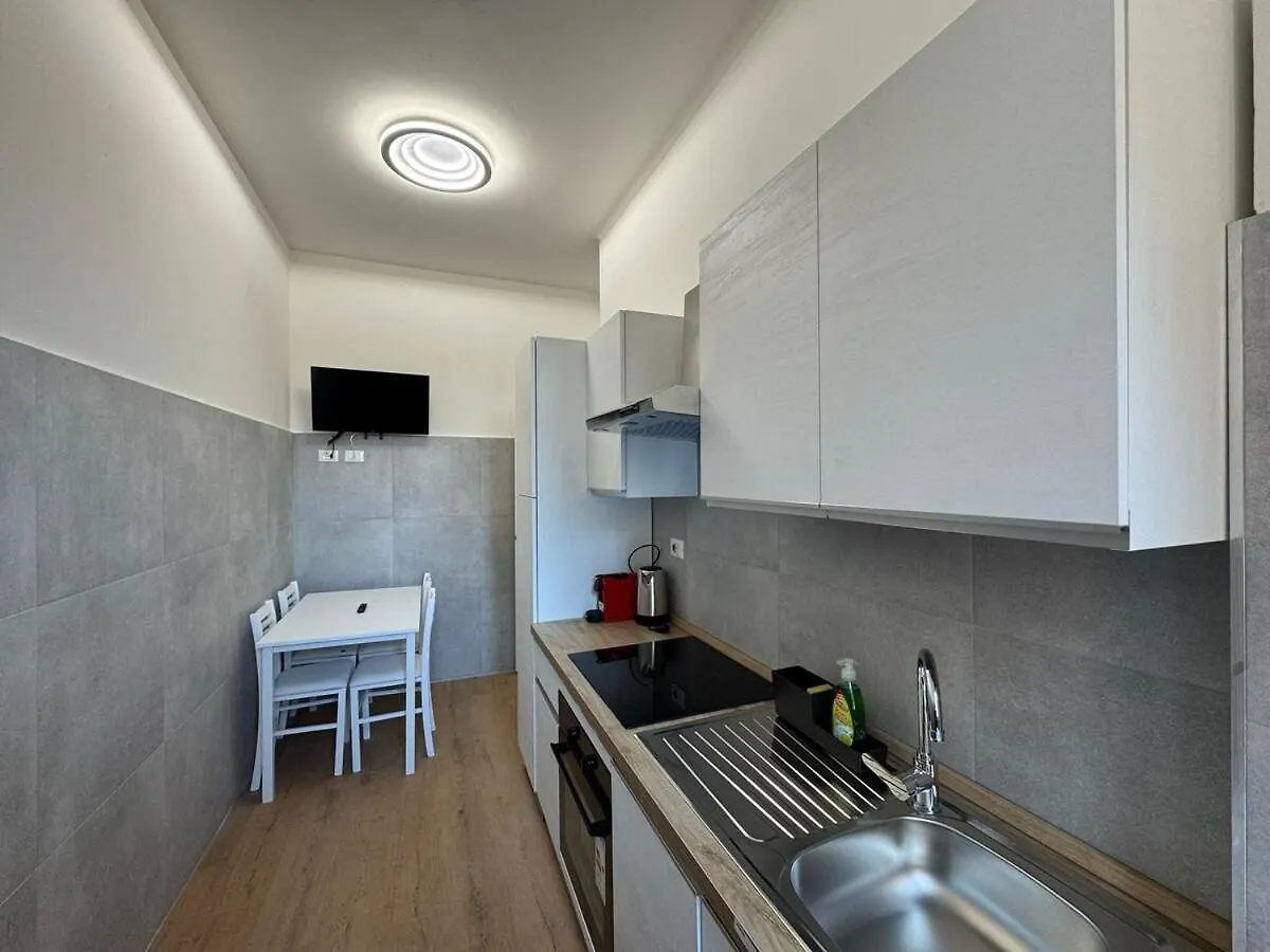 Urban Retreat Steps From The Metro Apartment Italy